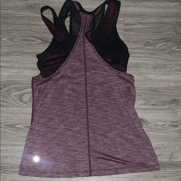Lululemon tank with built-in bra - Picture 3 of 3